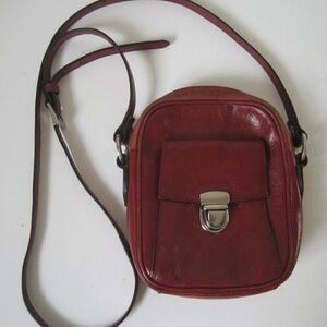 WILSONS LEATHER Pelle Studio Womens Leather Bag